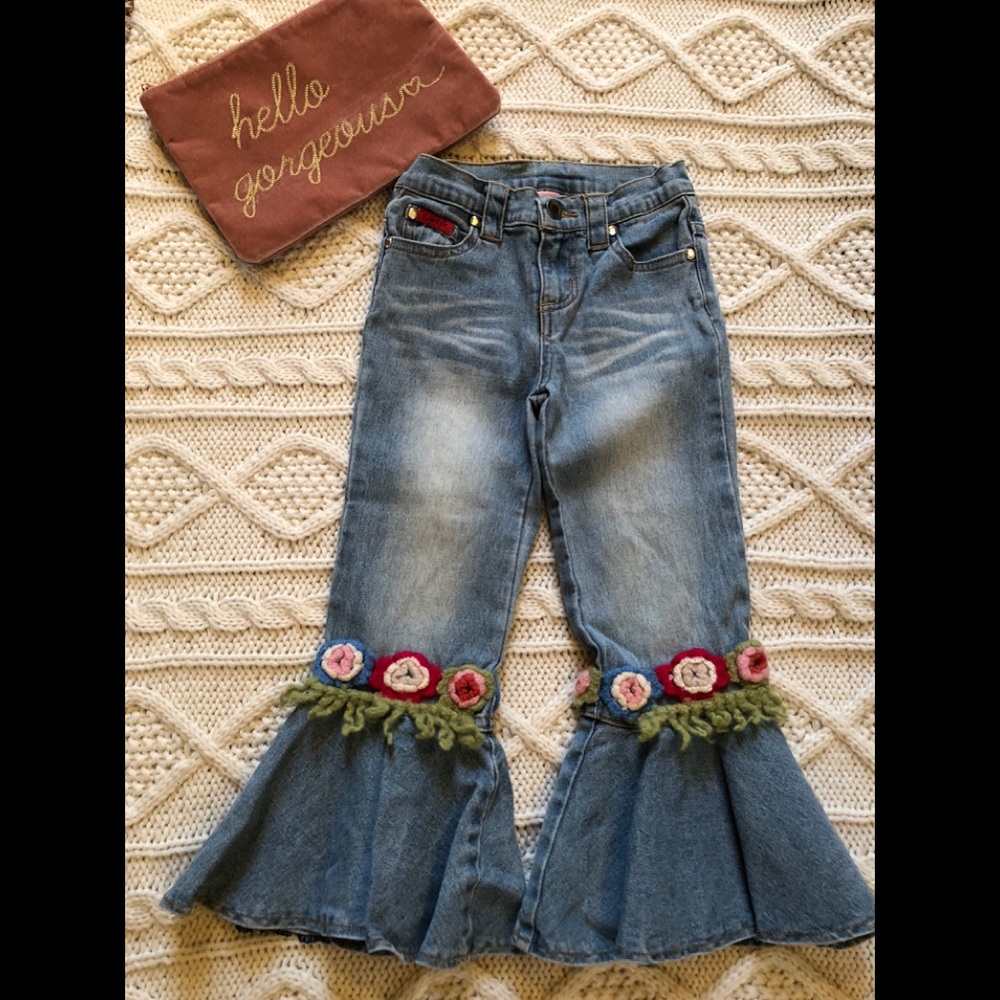 EUC-70’s inspired flare jeans w/crotchet flowers